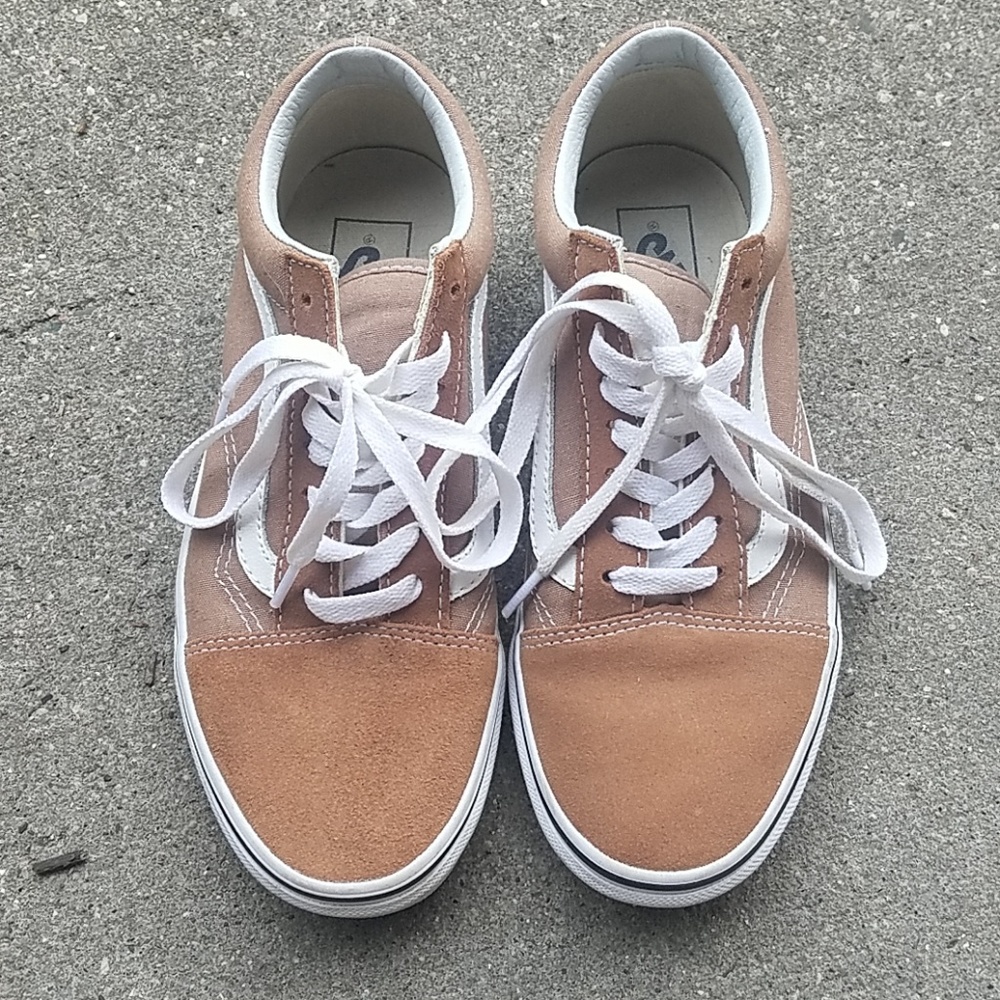 Tigers eyes/true white vans
